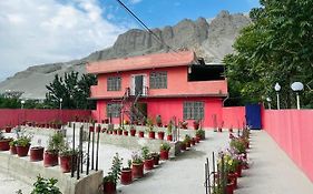 Laal Haveli